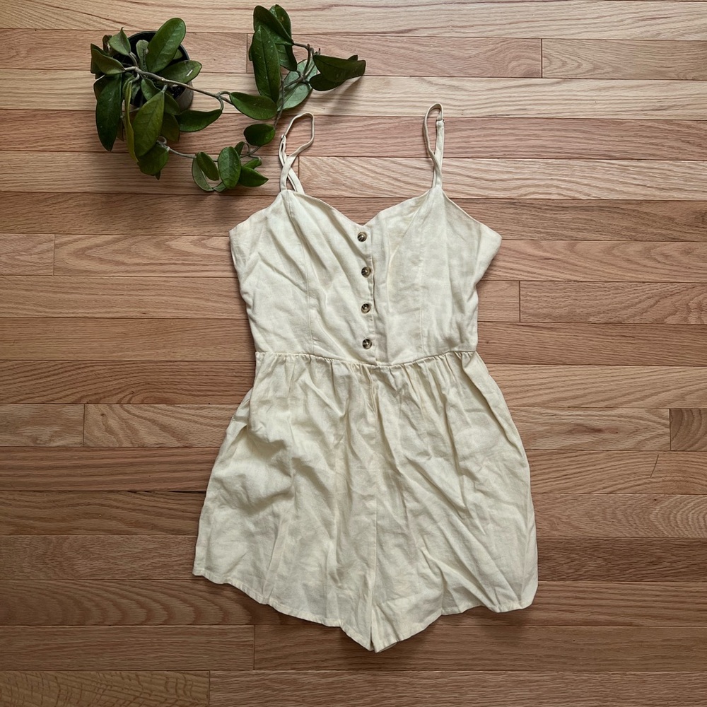 Forever 21 Casual Romper (size small)